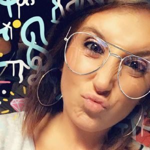 Meet your Posher, Nikki